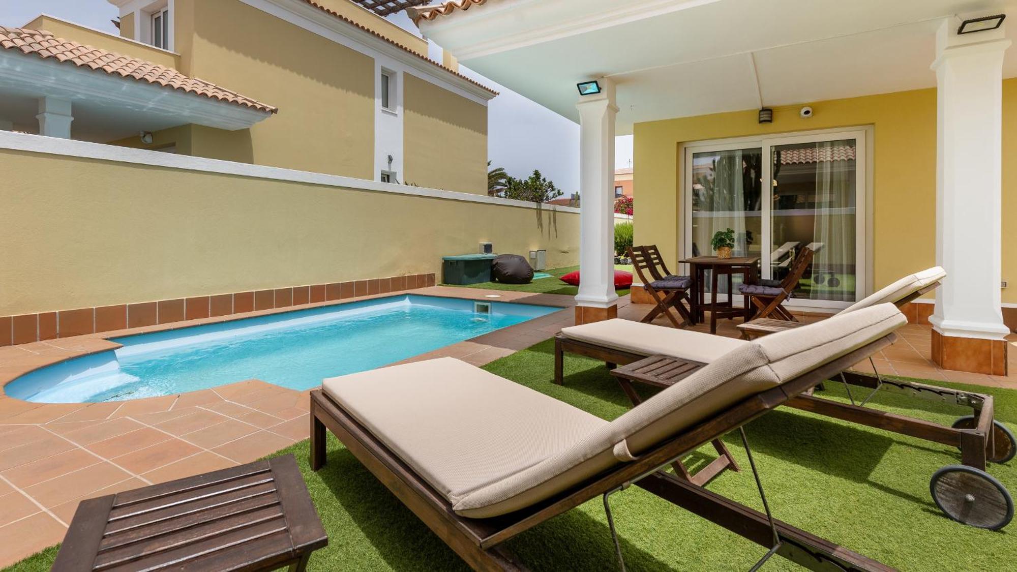 Orange Butterfly Villa *